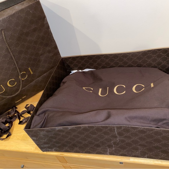 Gucci Black Leather Guccissma Hobo Bag - Picture 11 of 16